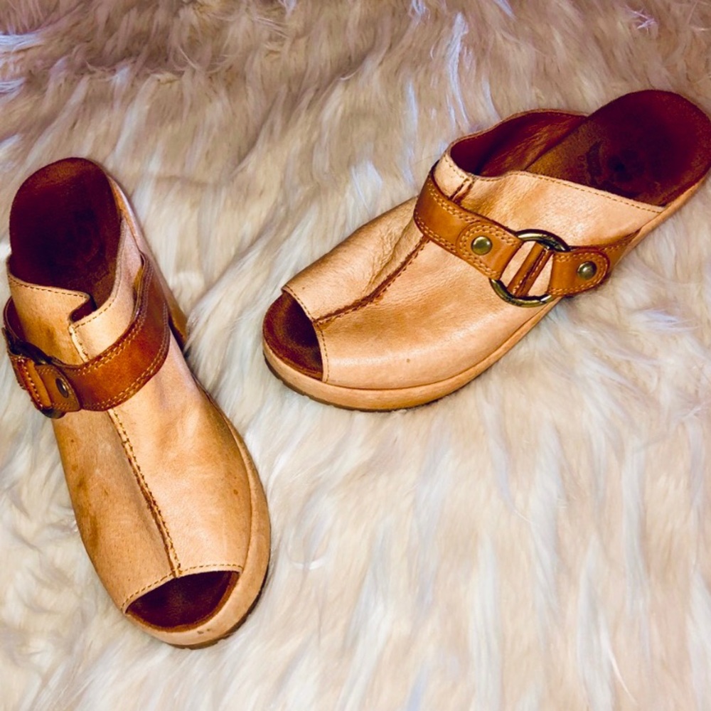 LUCKY BRAND CLOGS PEEP TOE MULES VERONICA LEATHER TWO TONE TAN PLATFORM CLOGS